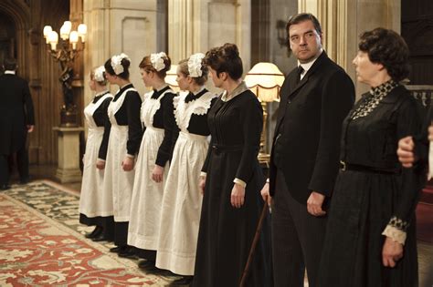  Downton Abbey: Klasyczne elegancje w spotkaniu z modernizmem!