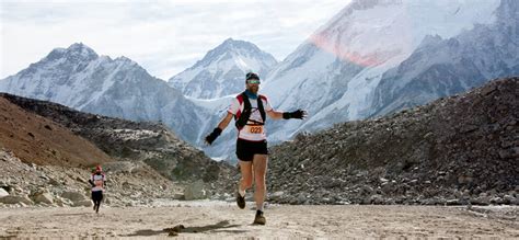 Marathon Man? Niezapomniane uciekanie od śmierci z mroczną atmosferą!